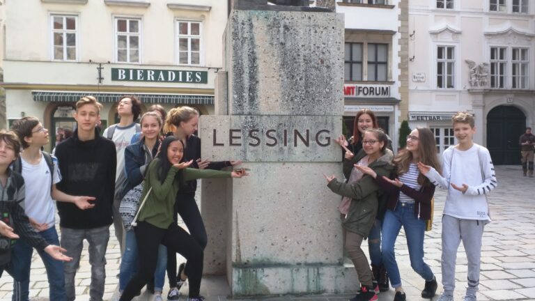 4A auf den Spuren von „KIPFERL UND KARAJAN“ – Junior Science Club