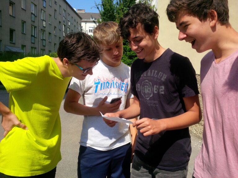 Geocaching auf Englisch