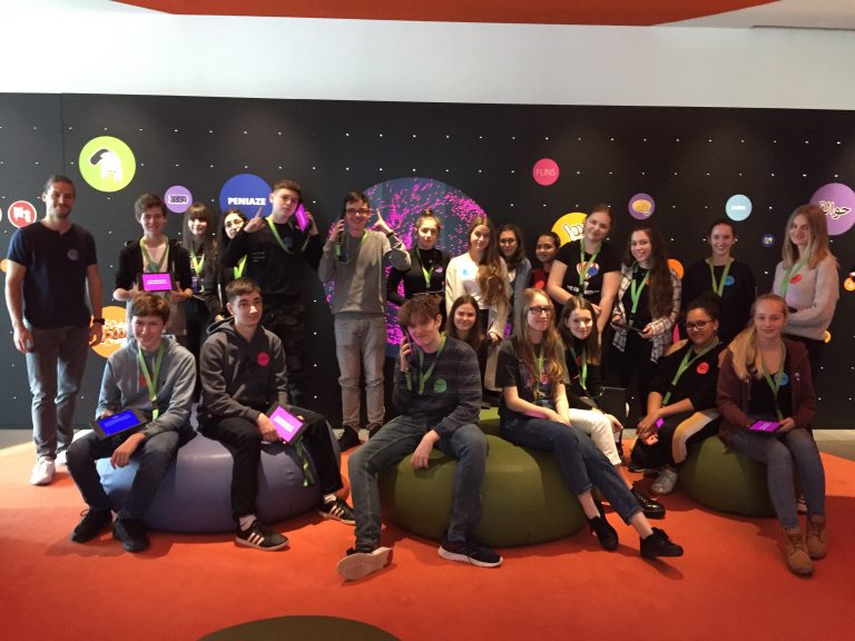 Die 5B und 5C erkunden den Financial Life Park