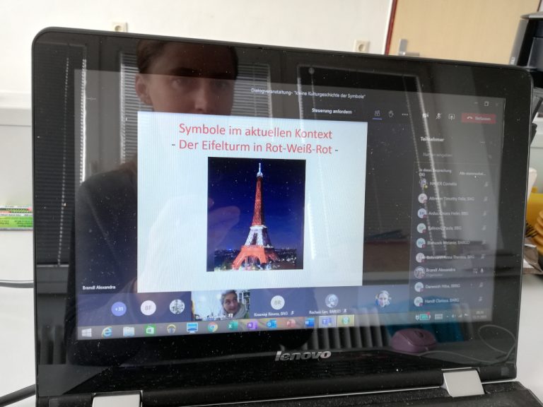 Dialogveranstaltung „Kulturgeschichte der Symbole“ im Distance Learning mit den 8. Klassen