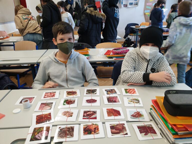 Haggling for Experts