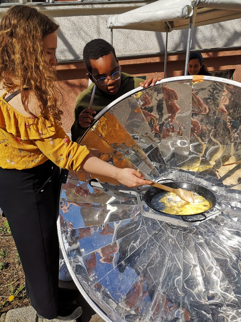 „Kochen mit der Sonne“ – ein Solarworkshop im technischen Werkunterricht mit Irene Lucas