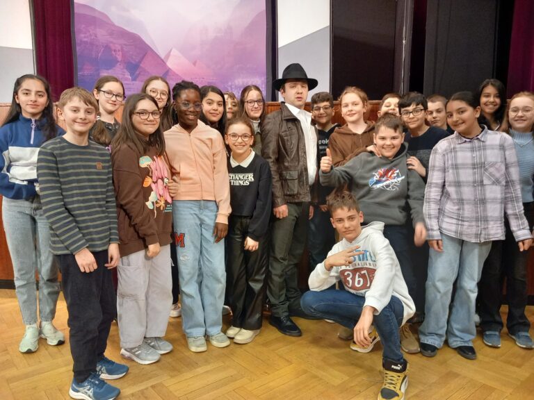 Visit to the English Theatre