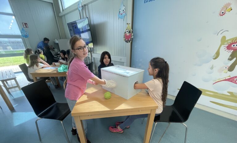 Klimaaktionstag: Besuch der 1C 2022/23 in der Kläranlage Wien