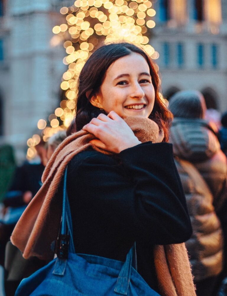 Notre assistante de français: Amélie