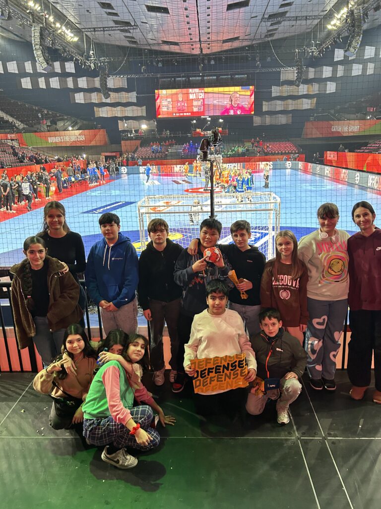 Mit der unverbindlichen Übung bei der Handball EM der Damen