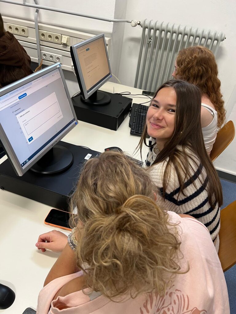 Junge Stimmen für Europa: Unsere Schüler:innen beim internationalen Hackathon