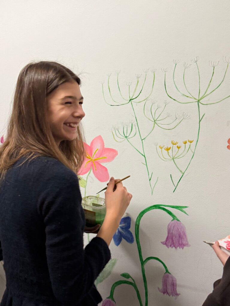 4. Klassen: laufendes Projekt “Garten der Vielfalt”