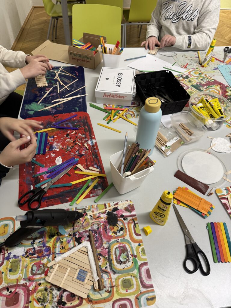 Montag ist Kreativ-Tag: Die Nachmittagsbetreuung blüht auf!
