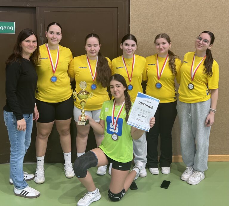 3. Platz bei der Mädchen Schülerliga im Volleyball