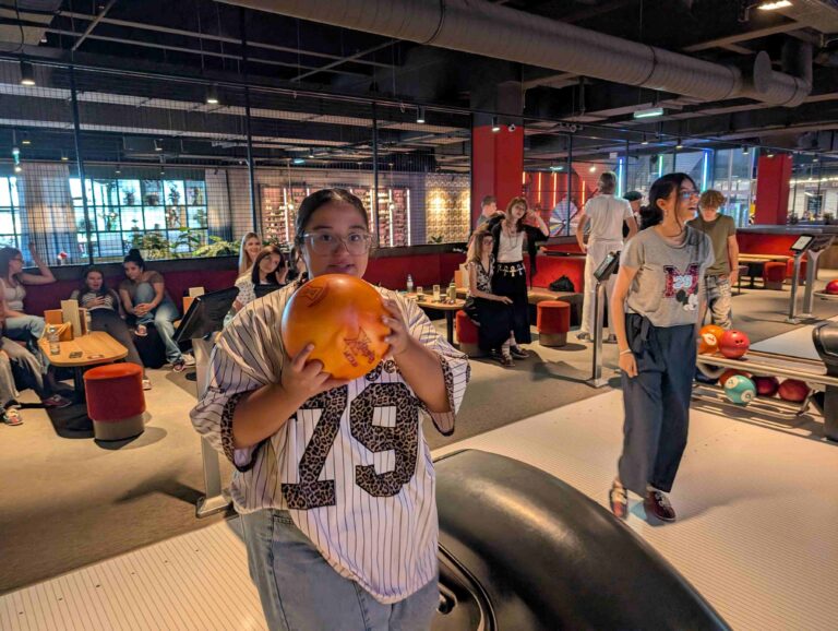 Teamspaß im Bowling Center zu Schulbeginn